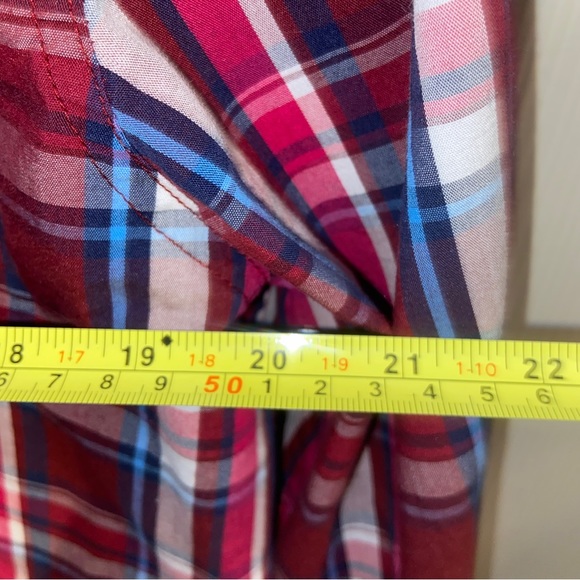 Chaps Easy Care Stretch button down Medium pink Red Blue. - Picture 4 of 5